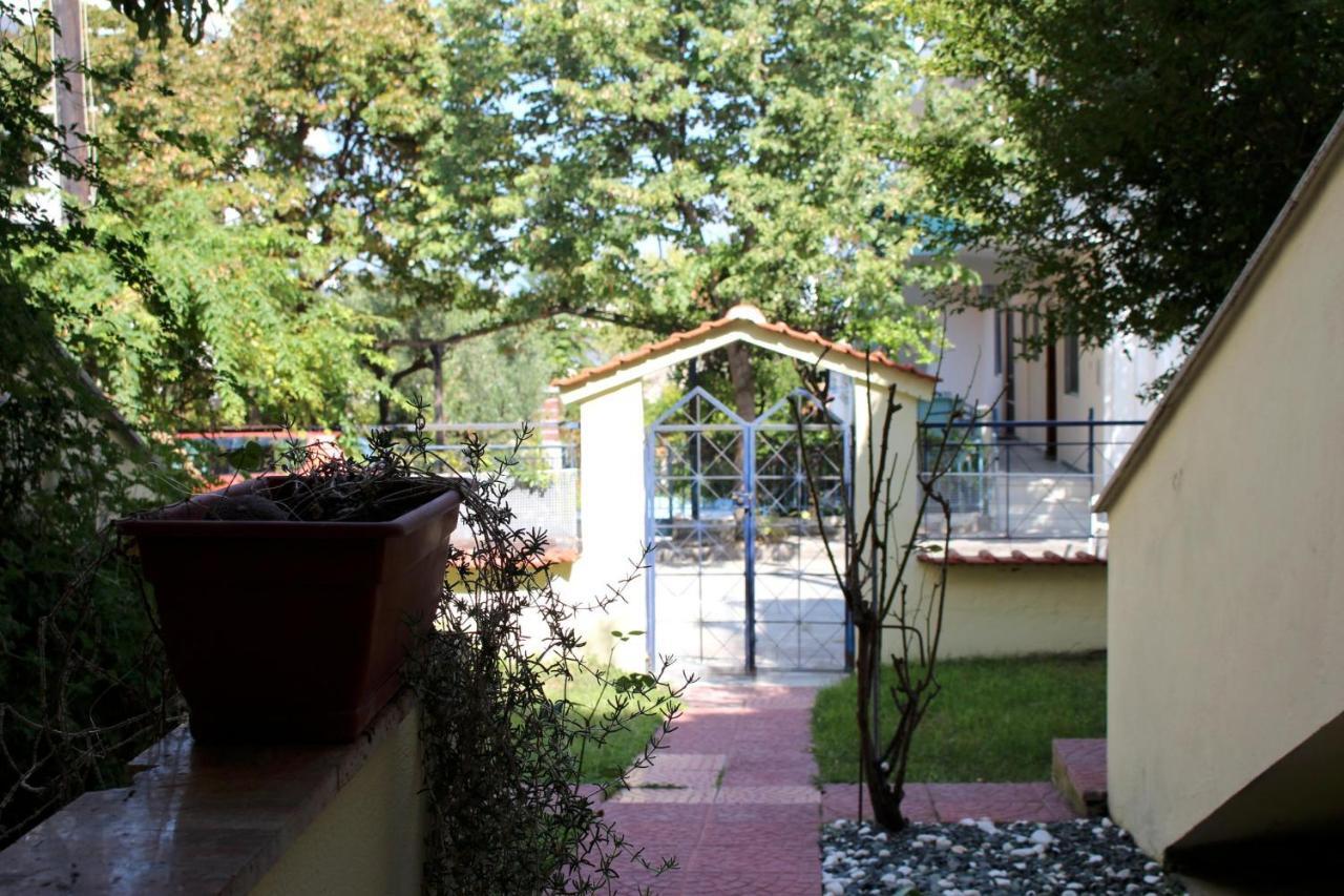 Litsa-Studio Nea Iraklitsa Bagian luar foto